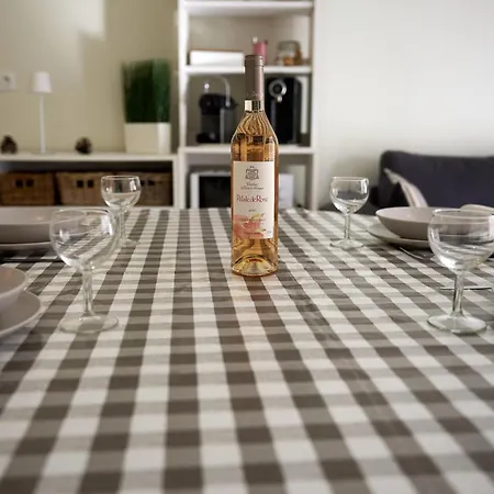 Belle Escale - T3 Cosy Avec Grande Terrasse דירה טולון